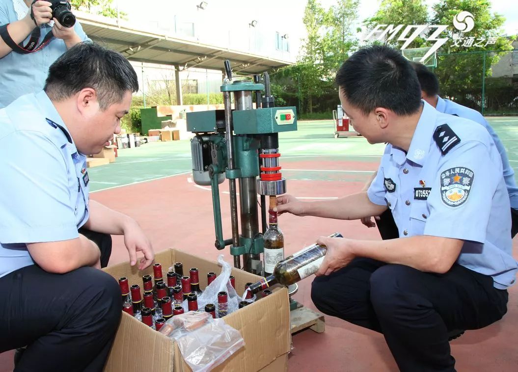 你可能真的喝了假酒！售价5000多，原液成本不到30！“奔富”、“拉菲”，很多人爱喝的大牌红酒出事了...