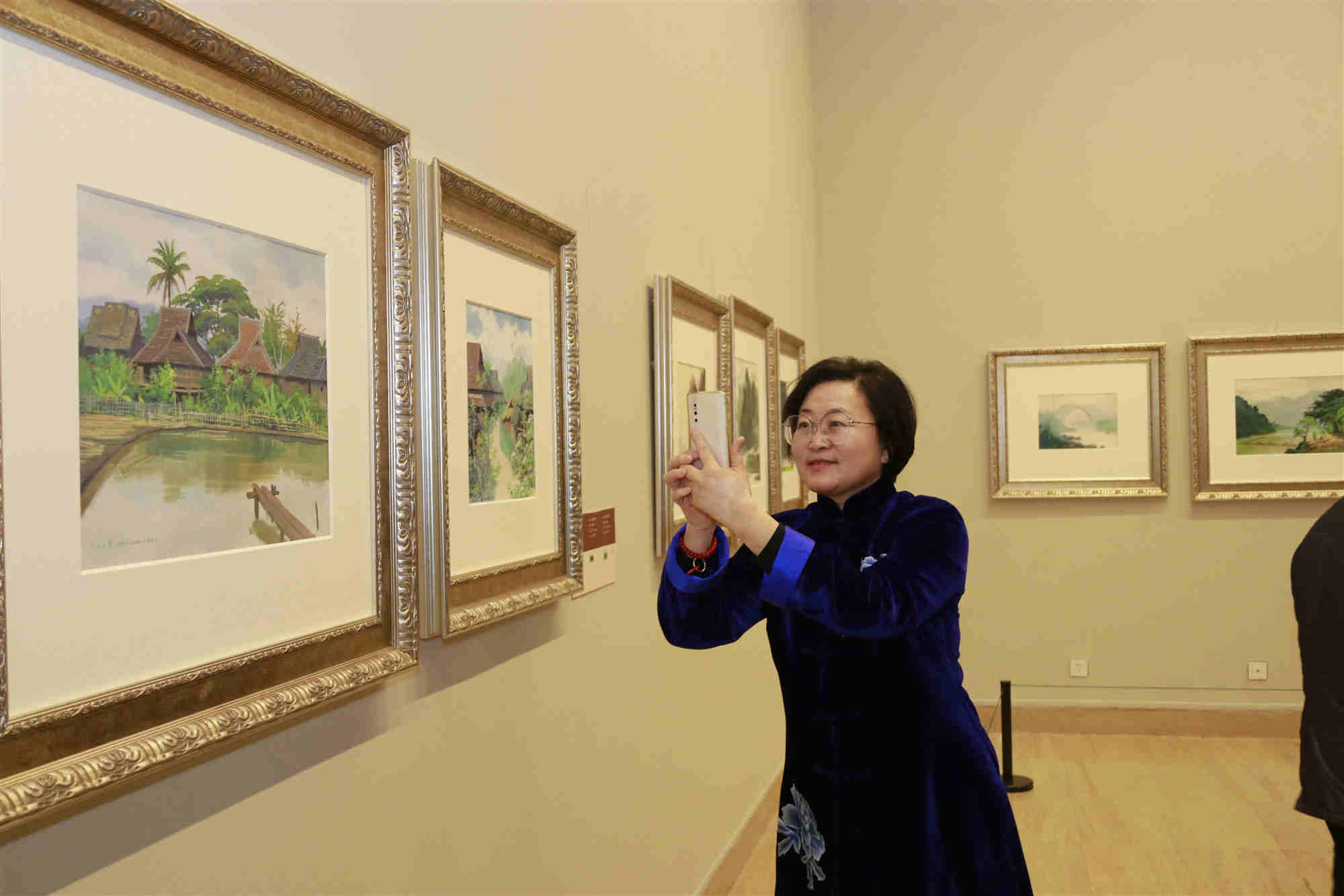 东方红中国梦孟宪成艺术展开幕,东方红中国梦艺术展