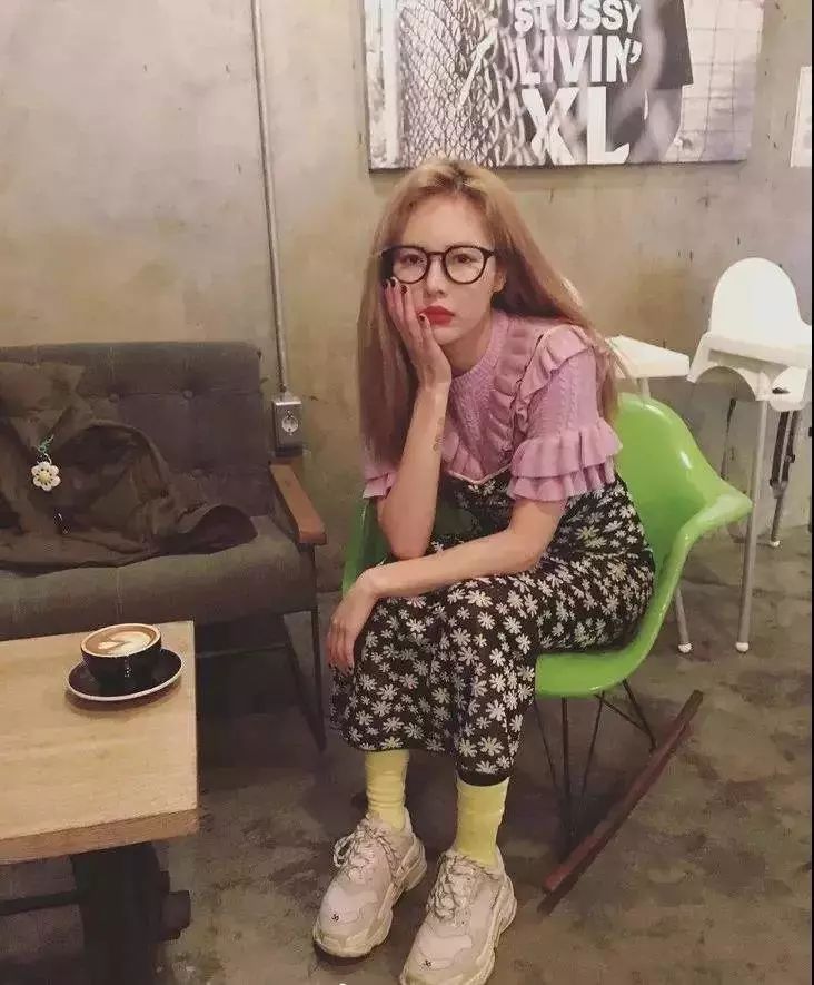 权志龙喜欢的雏菊是什么雏菊,权志龙的小雏菊为什么少一半