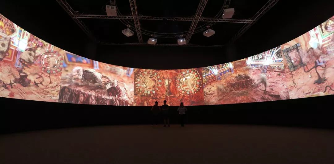 中国人烧给死人的纸扎，登上巴黎设计周，还被法国博物馆收藏