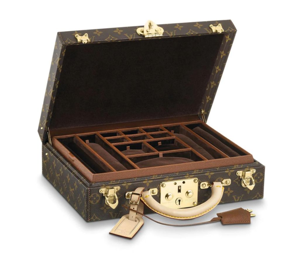 阿娇微博晒钻戒,阿娇晒出超大钻戒照