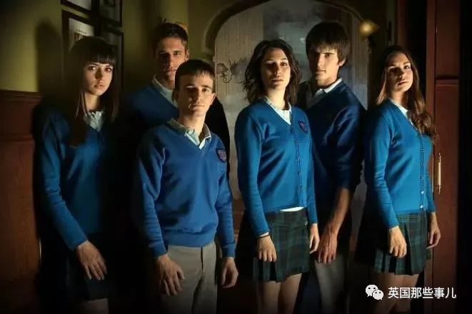 她是新任007邦女郎，也是梦露…这个古巴妹子，凭啥成了新一代性感女神？