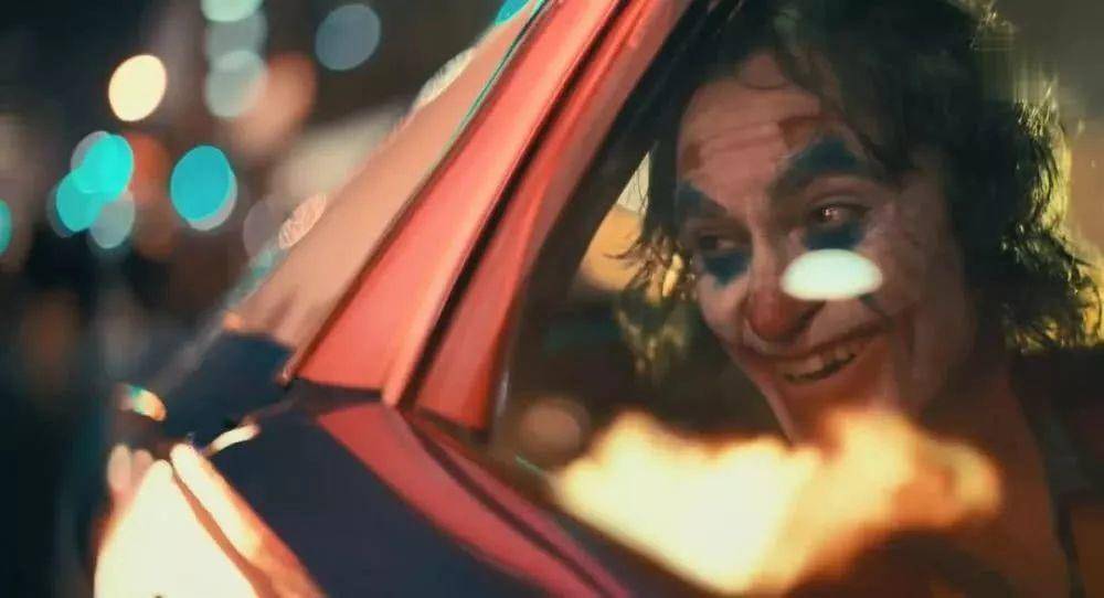 43万人打出8.9高分反转电影,38万人打出8.7的高分电影