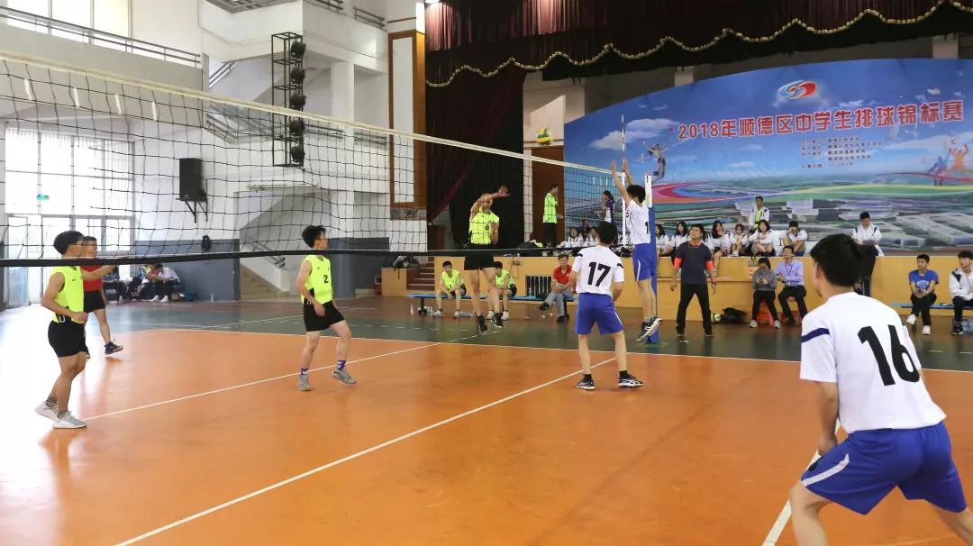 人民日报解读双色球,人民日报谈足球青训