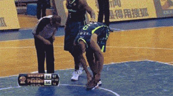 一场大戏！5年沉沦，一朝反转，这是4年8倍股的王子传奇