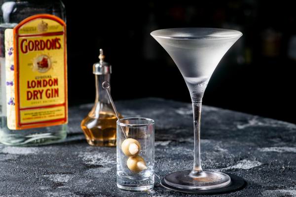 好酒吧，让你的年末小聚更有趣