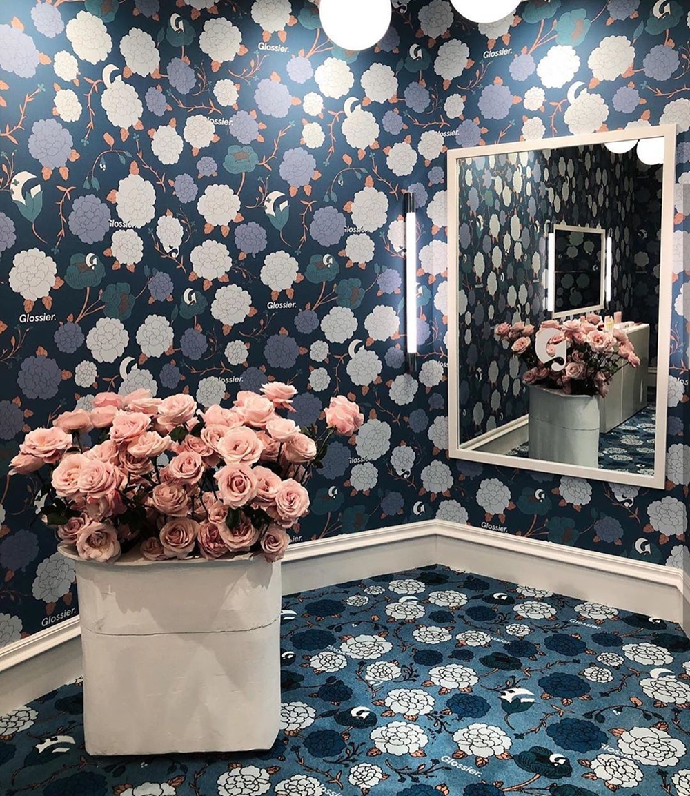 美妆店遇上碎花元素，少女心真的藏不住了