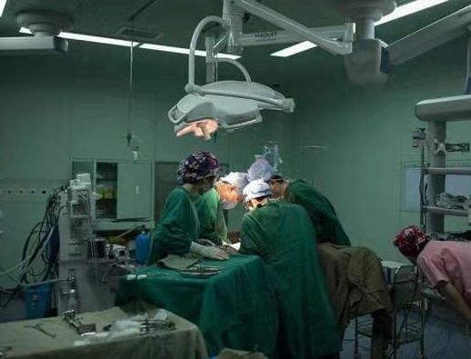 免费治疗？柳州这家医院进村“拉客”，她住院治“腰痛”，术后腿却“瘸”了