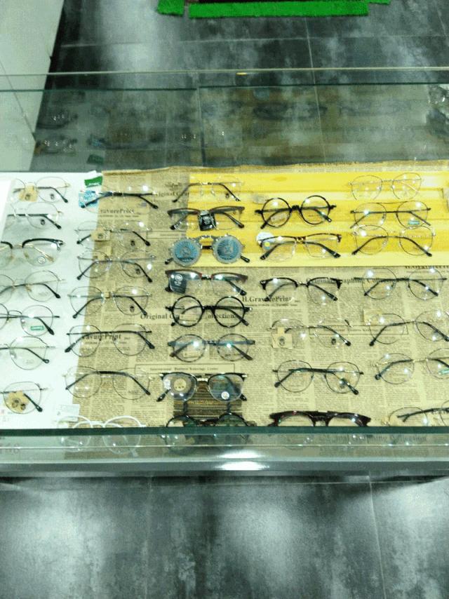 免费给学生捐眼镜的公益活动,公益活动免费送眼镜