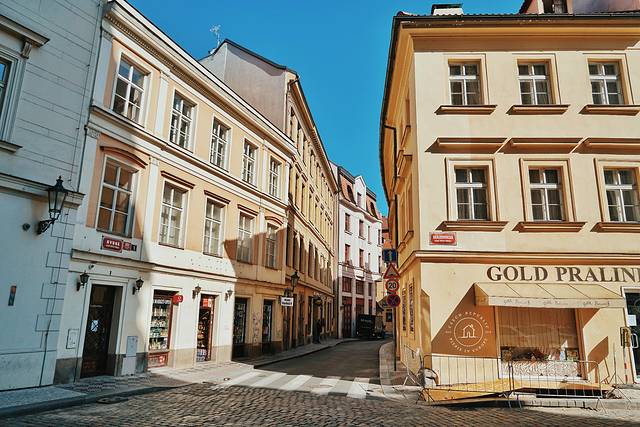 缘分在布拉格｜回忆留给布达佩斯吧