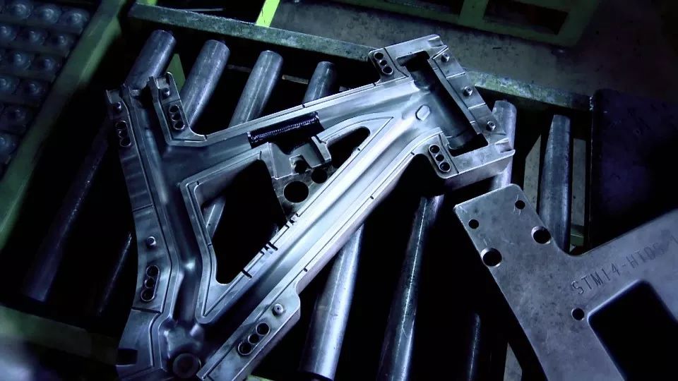 碳钢架和金属架哪一款好,铝架和钢架怎么选