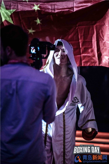 青岛拳坛传捷报20岁“乡下男孩”斩获IBO国际金腰带