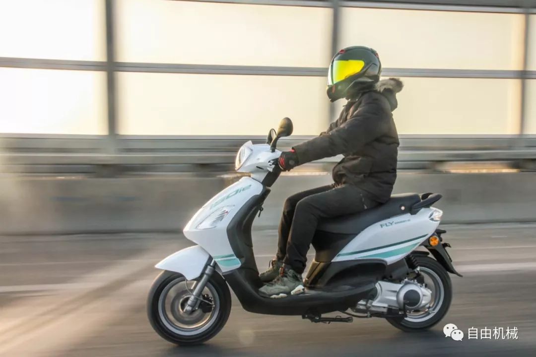 新比亚乔fly150越南产,老款比亚乔fly150