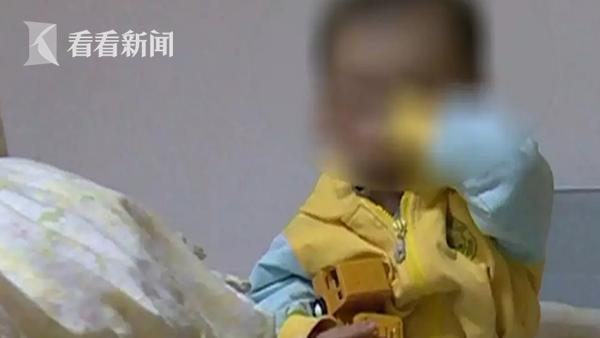 8岁男童胀气又吐又拉水肚子痛,8岁男童突然肚子疼还吐了