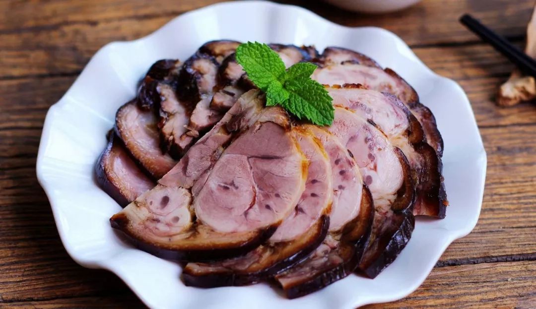 吃过10个算我输!本地人盖戳的年货清单揭秘