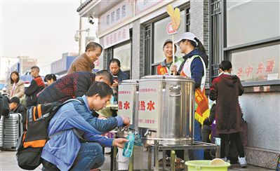 警惕虚假代购骗局,警方提醒警惕冒充熟人代购骗局