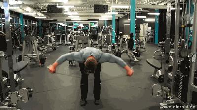 练肩穿衣服最有效的动作,如何提高气质不勾肩搭背