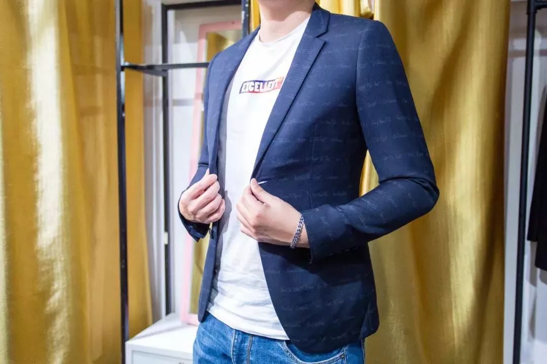 爆款羽绒服全场1元起,全场羽绒服低至199元起