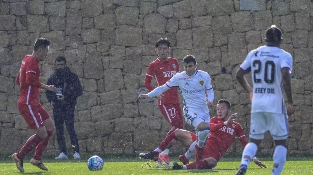 泰达俱乐部引援最新消息,泰达转会华夏