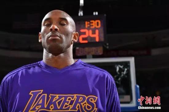 科比谢幕战60分历史纪录,科比因坠机去世几人