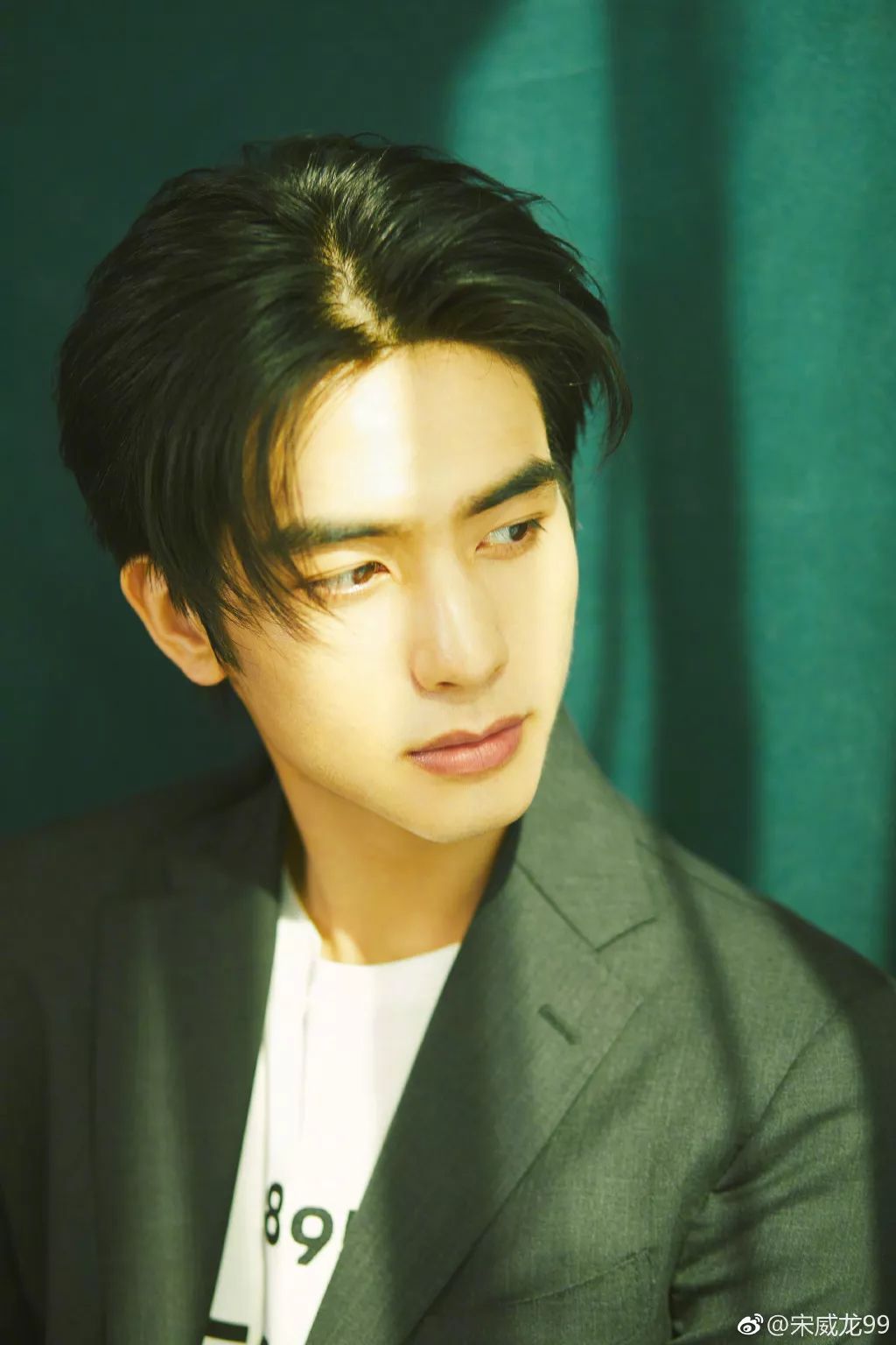 宋威龙姐弟恋照,宋威龙14岁旧照