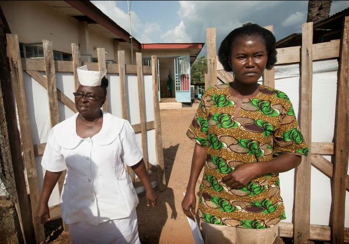 非洲版“钟南山”：被诋毁、被造谣、被石头砸…他却用生命筑起了最后防线