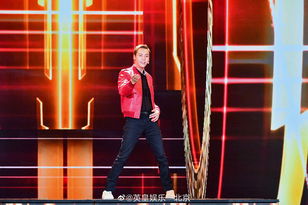 闄堜紵闇嗕笌姊侀潤鑼圭煭瑙嗛,闄堜紵闇嗘闈欒尮