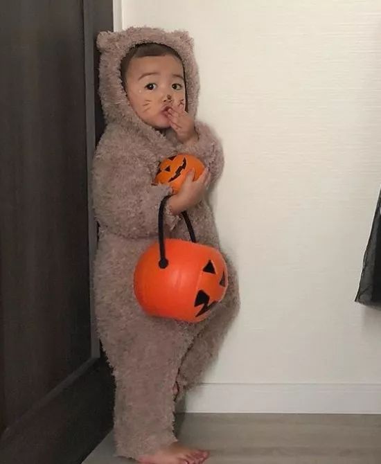 日本一年轻妈妈每天狂晒女儿“丑照”，看到第1张就笑炸了！是亲妈吗哈哈哈…