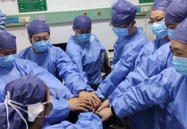 简单的誓言，最美的担当——来自兰大二院西固医院的报道