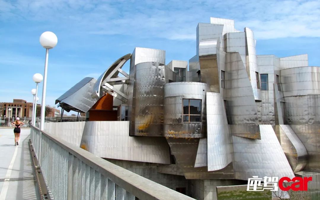 3辆车、7位老友、240个小时、2100公里……跨越北美五大湖区