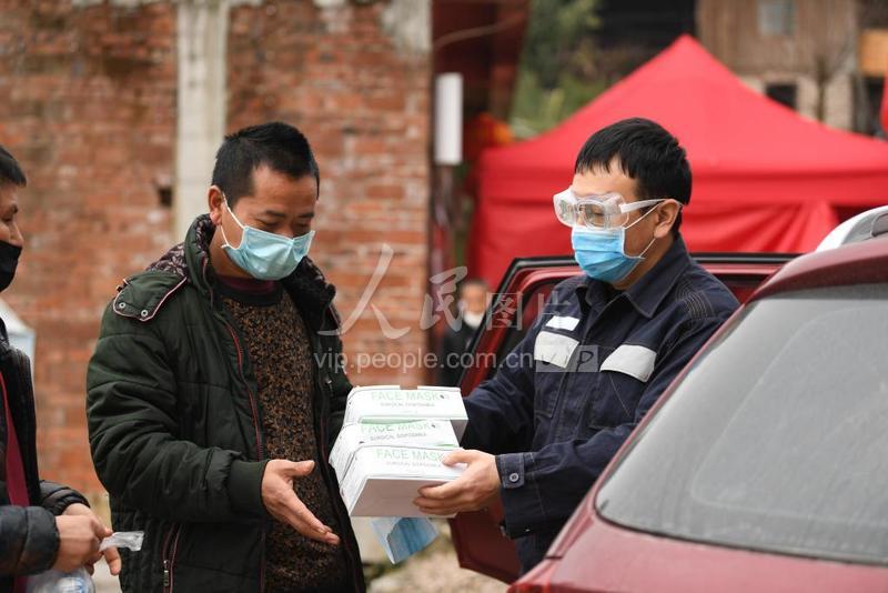 货郎书记抗疫扶贫路,货郎书记抗疫扶贫