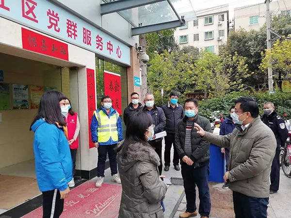 党员先锋筑牢防疫屏障,党员为基层防疫一线注入新的力量