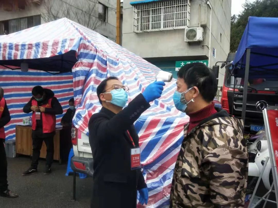 为疫情捐款1000万的人,点赞为灾区捐款的爱心人士