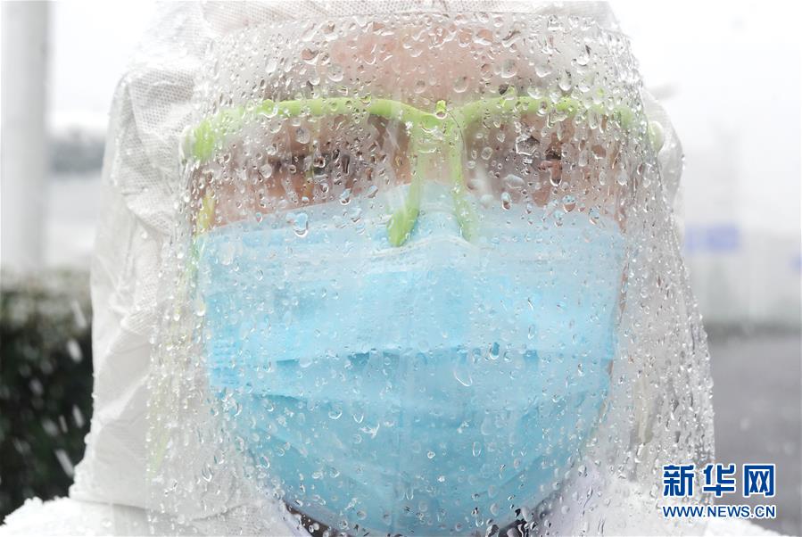 沧海横流惟英雄方显本色,沧海横流方显英雄本色朗诵