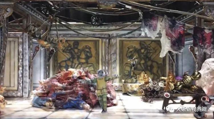 这个尸堆满地的舞台是否满足你对“血腥混乱美学”的全部想象？