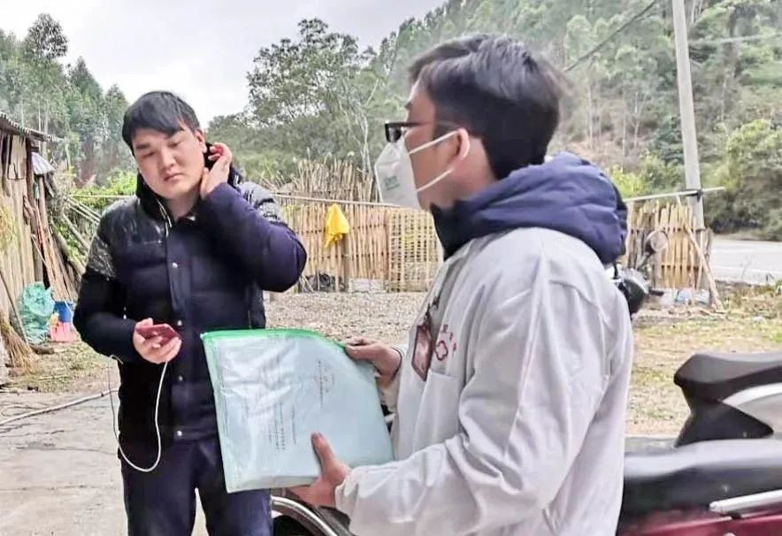 「关注」痛心！又有两位医生离去