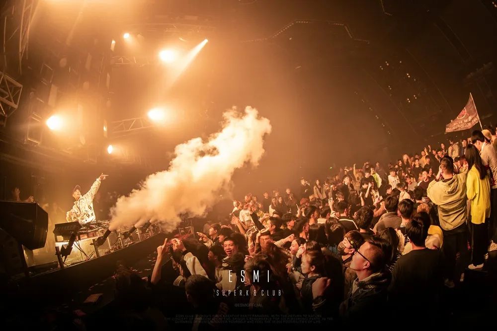 XINGKONG（星空下的舞者）是谁？