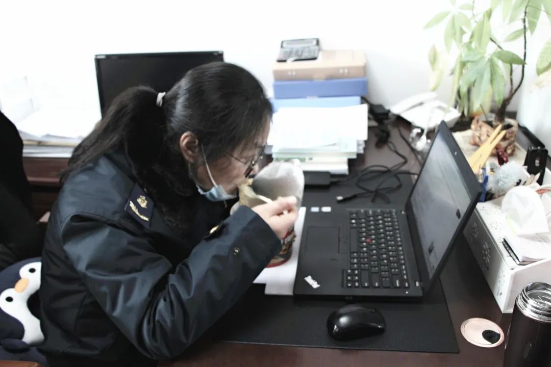 身边的感动朗诵,身边的感动粤语歌