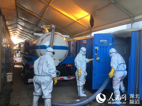 武汉最大规模方舱医院“关门大吉”