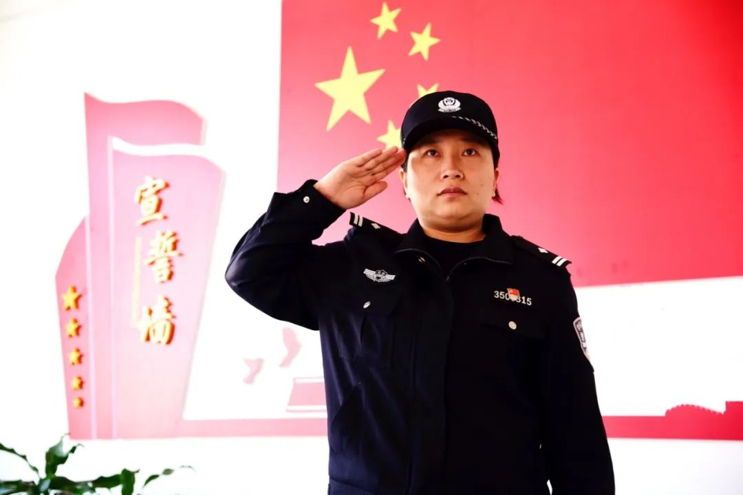 战疫里的力量,战疫前线他们用身躯筑牢防控防线