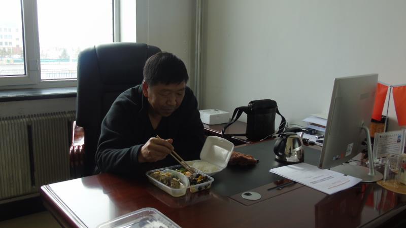 不忘初心廉洁自律忠诚担当,不忘初心勇担当抗疫情