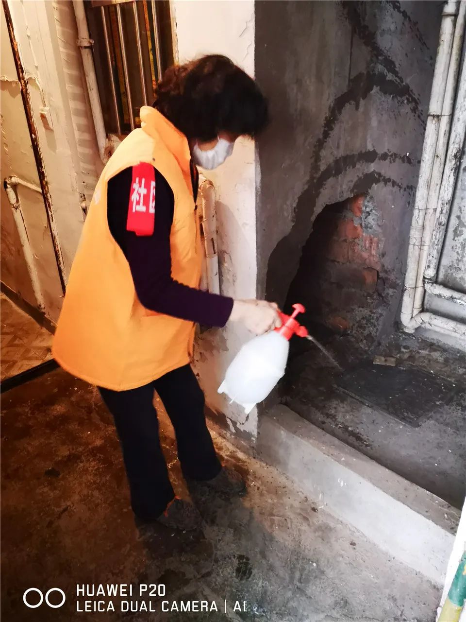 宝山路街道一线战“疫”日记（0316）——通阁小区的三位“守护神”