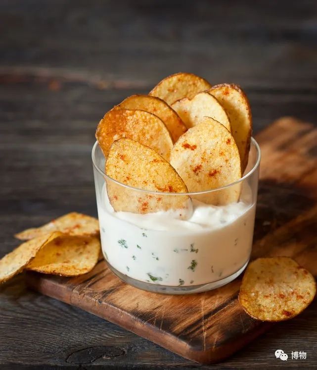 袋装薯片好吃还是盒装薯片好吃,是袋装薯片好吃还是桶装薯片好吃