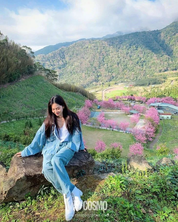 别被法国女人骗了，其实她们只穿最硬的牛仔裤