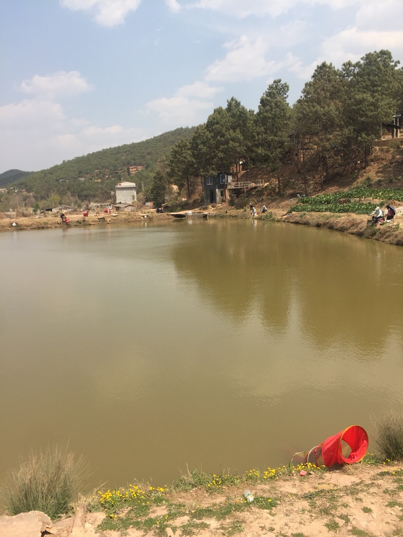 身着战袍,穿上节日盛装为祖国庆生