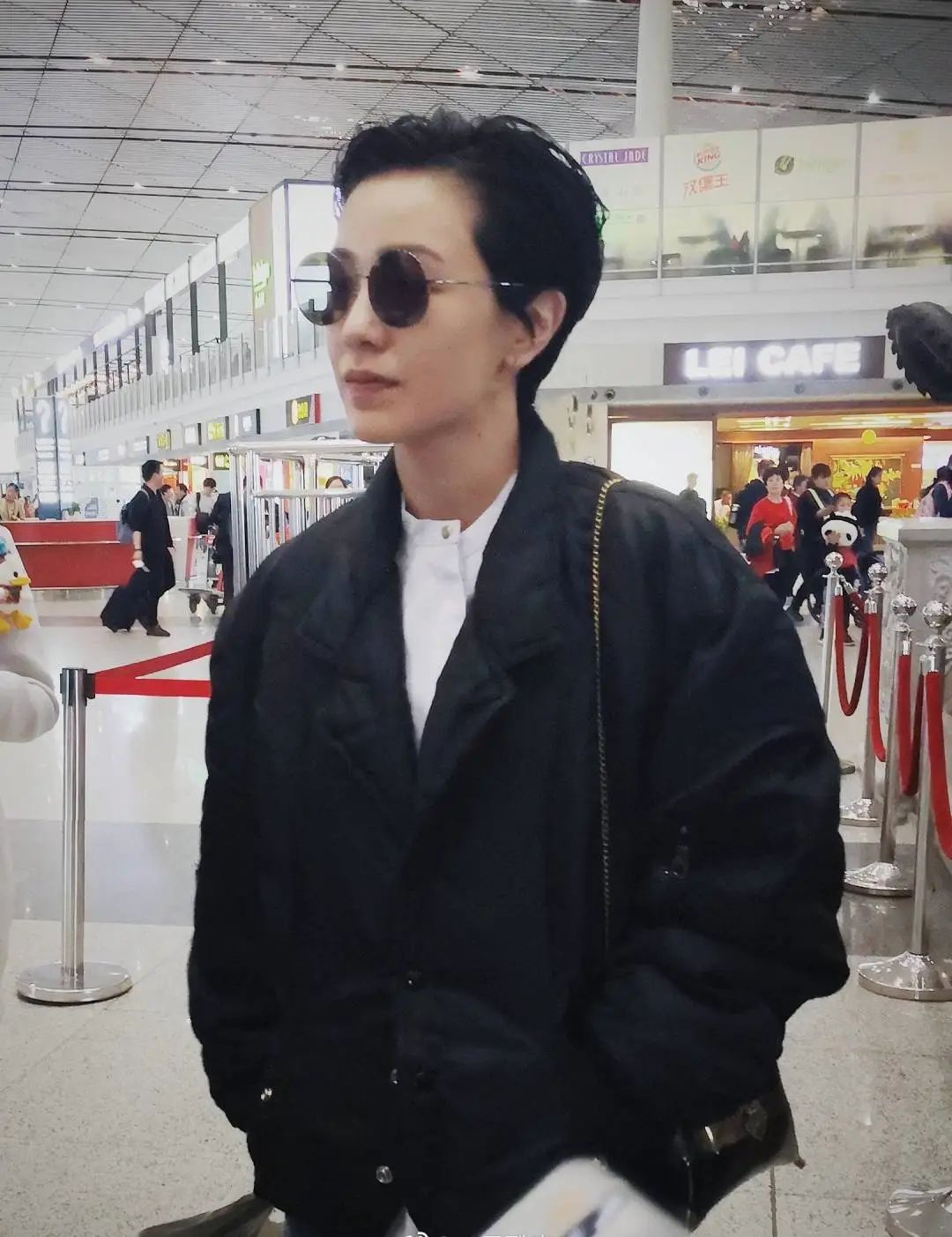 短发胖女孩穿衣搭配,短发穿衣搭配女冬季