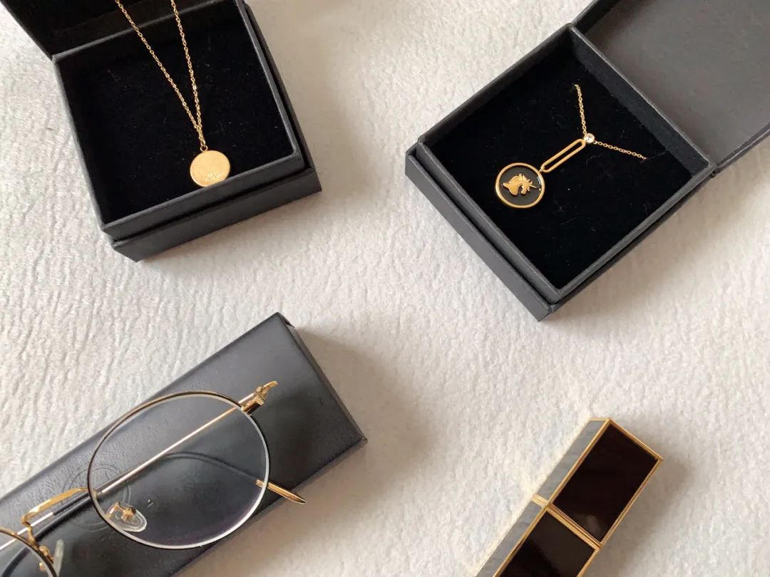 「气质」不够？「细节」来凑！|饰品篇