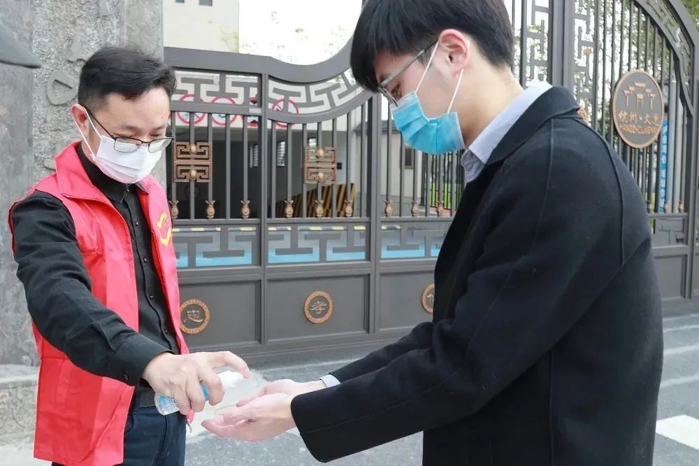 学校防疫知识培训拉开新学期序幕,开学步入快车道防疫细节需知晓