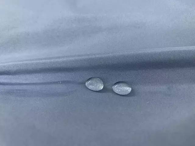 厉害了！这把伞一键自动开收伞，能抗8级大风