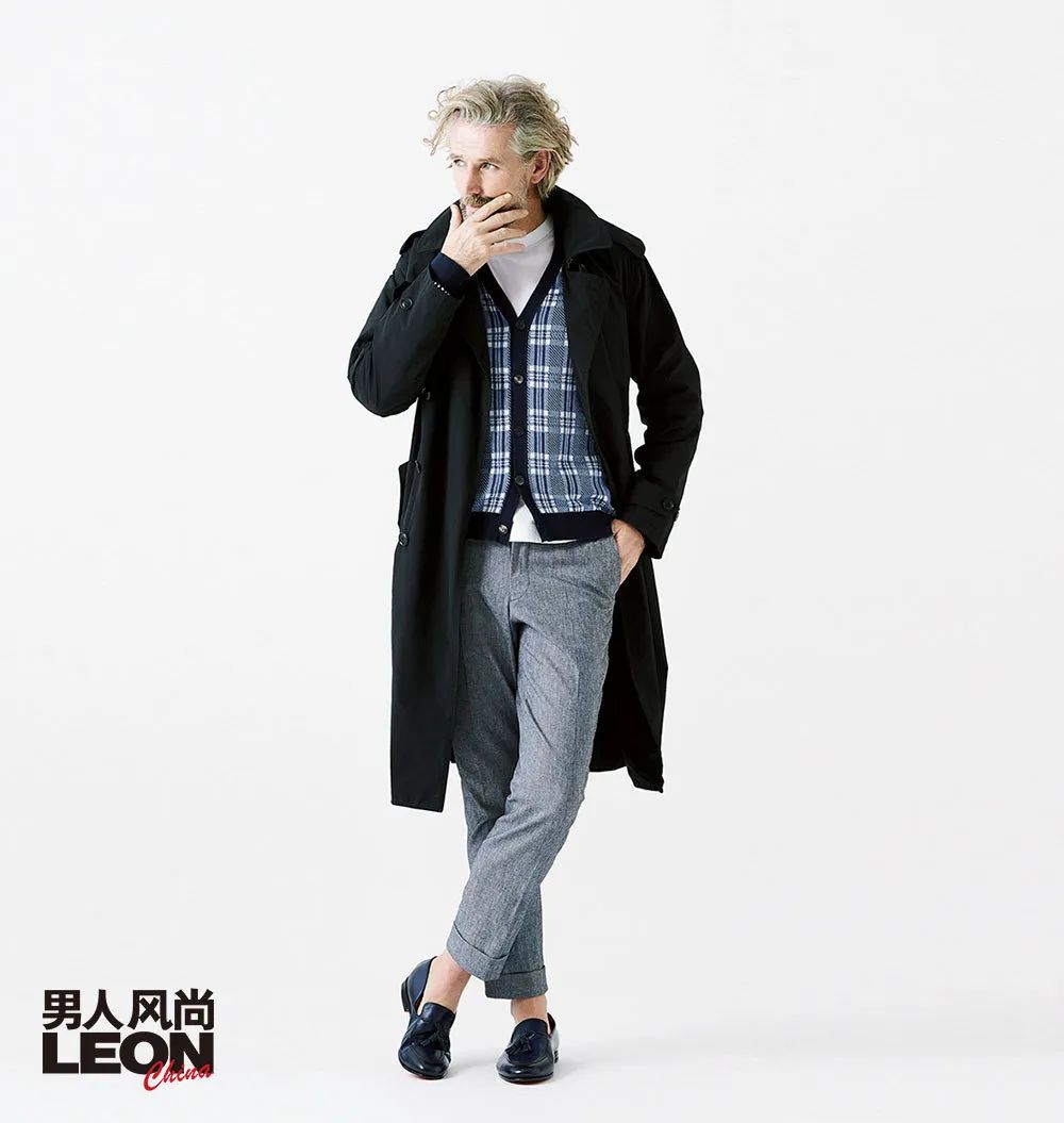 战壕风衣过膝好看还是不过膝,战壕风衣推荐军事风